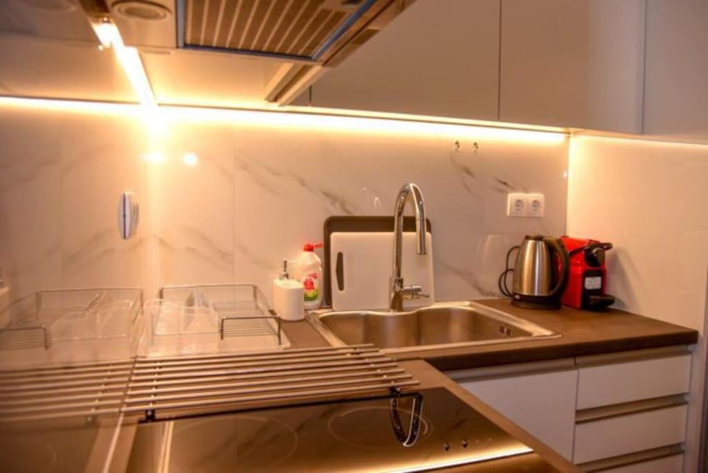 Ομορφο Διαμερισμα Appartement Athene Buitenkant foto